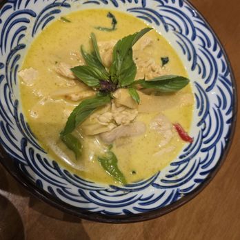 Koh Lipe - Gaeng Keow Whan (chicken) - Thai Near Me - Scarborough, Ontario Koh Lipe - Gaeng Keow Whan (chicken) - Thai Near Me - Scarborough, Ontario