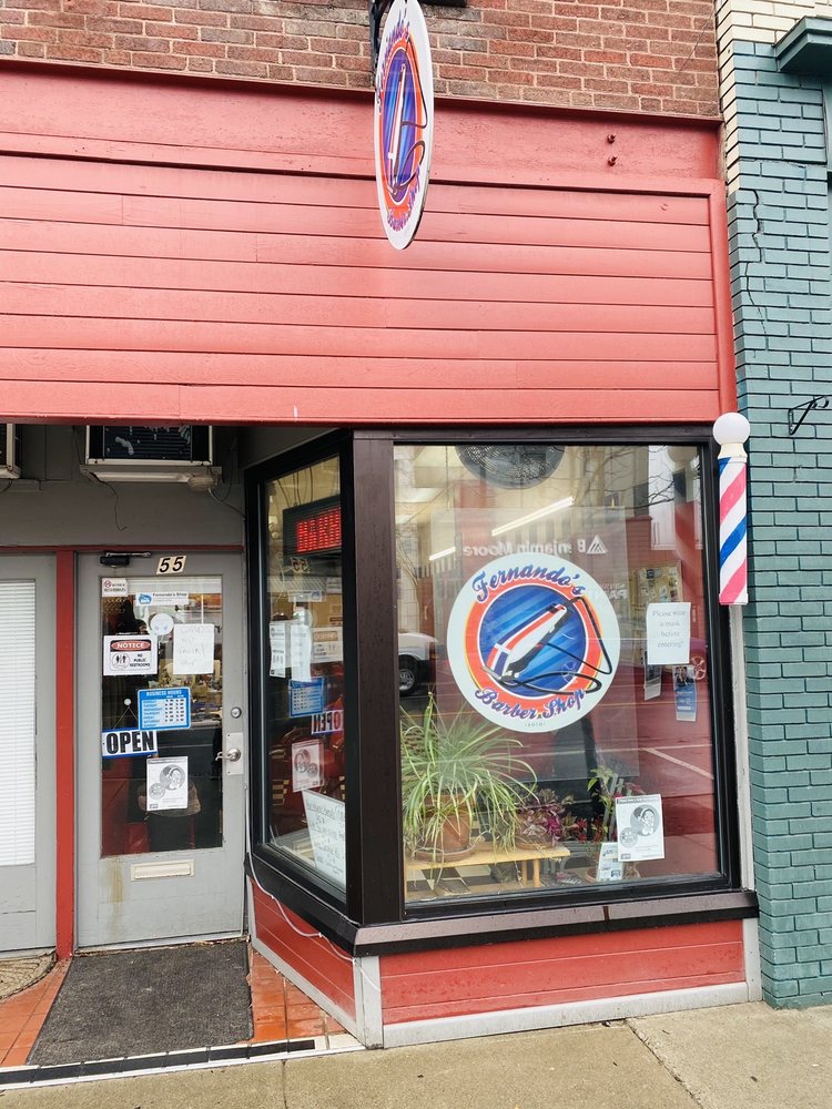 Fernando's Barber Shop Logo