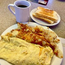 Mulberry's Pancakes & Cafe - Cheese Omelette with Anerican Fries & Sourdough Toast