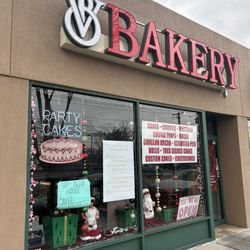 Vincent's Bakery - Exterior