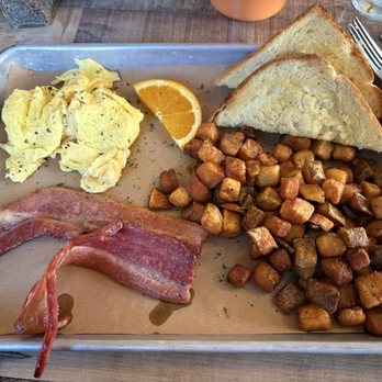 Refinery 14 - The Classic - Breakfast & Brunch Near Me - Madrid, New Mexico
