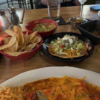 Luz Roja Tex Mex - Mexican Near Me - San Antonio, Texas