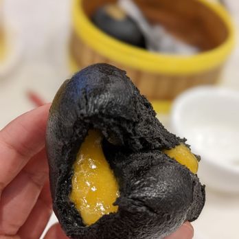Chef Tony - Salted egg yolk lava bun - Dim Sum Near Me - Richmond, British Columbia Chef Tony - Salted egg yolk lava bun - Dim Sum Near Me - Richmond, British Columbia