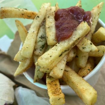 Veggie Medio Oriente - Fries with spicy ketchup - Kebab Near Me - Buenos Aires, C