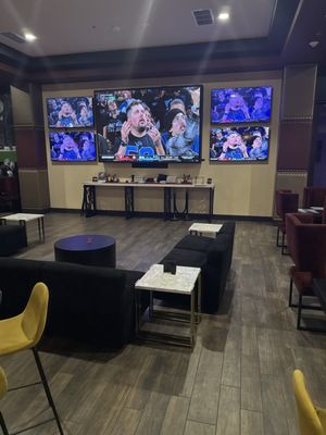 Tuscan Cove Bar & Patio by null