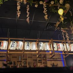Sakura Teriyaki - Decor