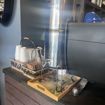 Makario Coffee Roasters - Coffee & Tea Near Me - Everett, Washington