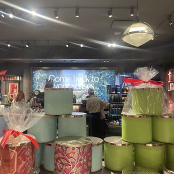 Bath & Body Works - Cosmetics & Beauty Supply Near Me - Thousand Oaks, California Bath & Body Works - Cosmetics & Beauty Supply Near Me - Thousand Oaks, California