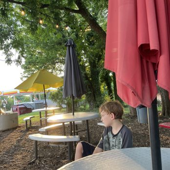 Frosties Rail Stop - seating under trees - Ice Cream & Frozen Yogurt Near Me - Louisa, Virginia