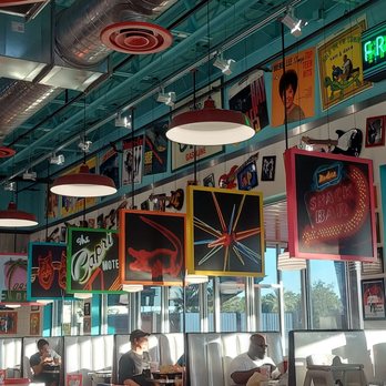 Portillo's - Interior - Hot Dogs Near Me - Orlando, Florida Portillo's - Interior - Hot Dogs Near Me - Orlando, Florida