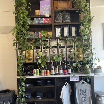 Honey Hill Cafe - Entrance - Cafes Near Me - Denver, Colorado