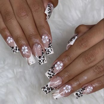 Glossy Nail Bar - Acrylic nails set - Waxing Near Me - San Luis Obispo, California