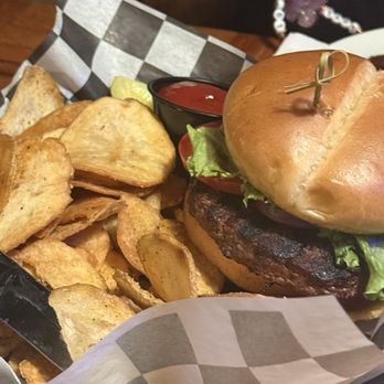 Soho Kitchen and Bar - A regular cheeseburger - American Near Me - Sioux City, Iowa Soho Kitchen and Bar - A regular cheeseburger - American Near Me - Sioux City, Iowa