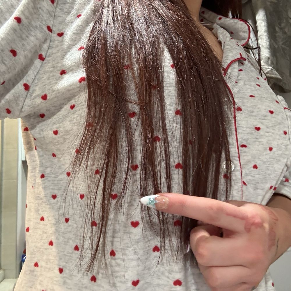 Salon Buzz - showing 22inch length - Day Spas Near Me - Chicago, Illinois