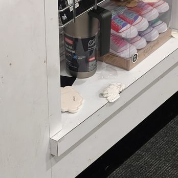 Macy's - Absolutely disgusting - Department Stores Near Me - Plantation, Florida