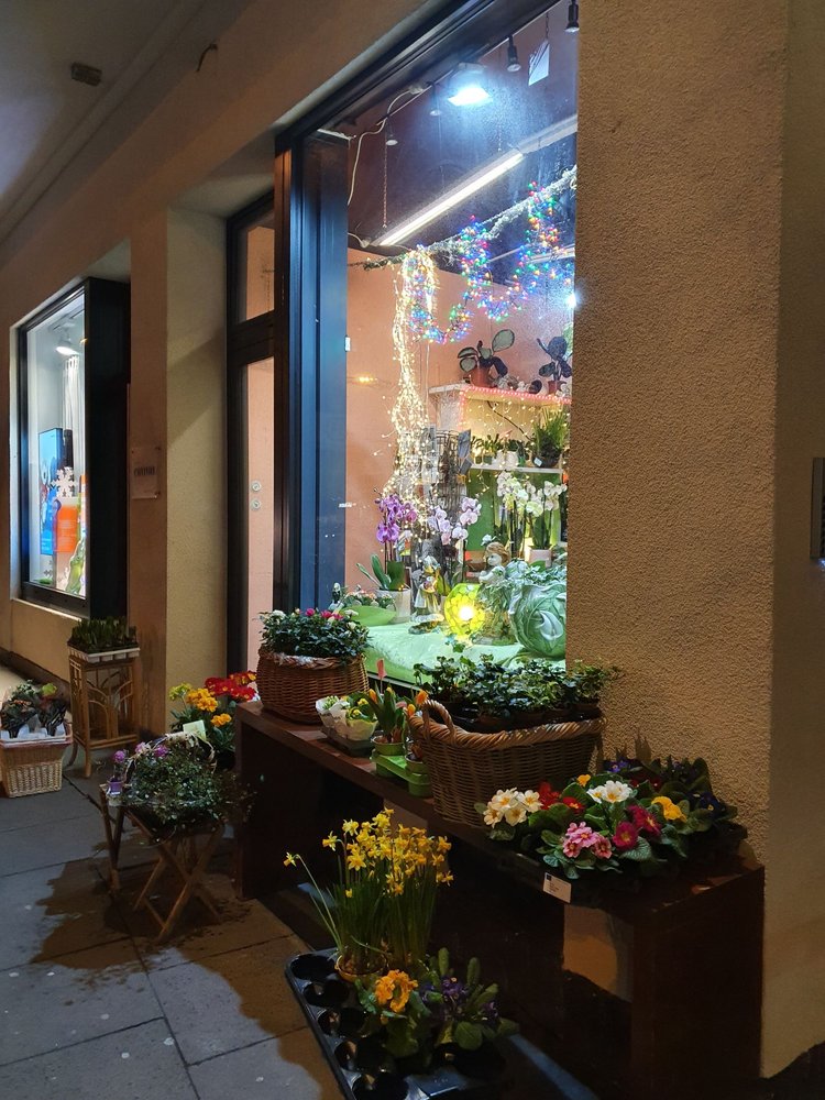 FLOWERS & FEELINGS Updated September 2024 Dehnhaide 2, Hamburg