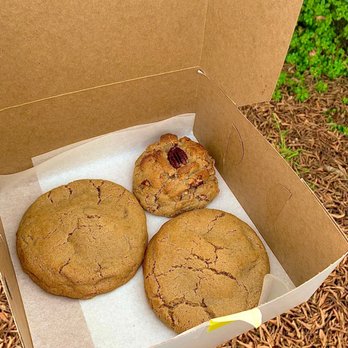 Batch 22 Bakery - 2 pumpkin spice pudge and 1 pecan pudge - Desserts Near Me - Los Gatos, California Batch 22 Bakery - 2 pumpkin spice pudge and 1 pecan pudge - Desserts Near Me - Los Gatos, California
