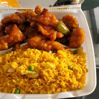 Andy Nice House Restaurant - General Tso Chicken Lunch special w/ Fried Rice. - Chinese Near Me - Orlando, Florida