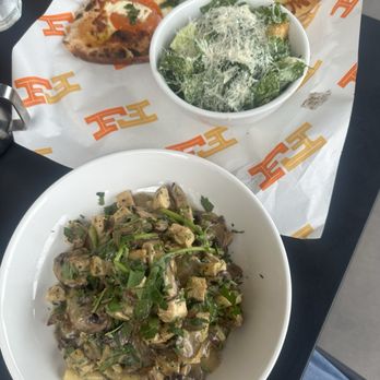 Federal Pizza - Tatum Blvd - Pizza Near Me - Phoenix, Arizona