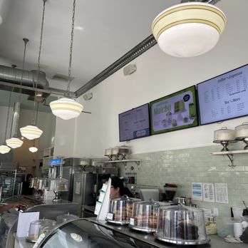 Magnolia Bakery - Inside - Bakeries Near Me - Los Angeles, California Magnolia Bakery - Inside - Bakeries Near Me - Los Angeles, California
