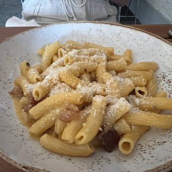 Chartreuse - Pasta Carbonara - it was good not great - Italian Near Me - Hilterfingen, BE