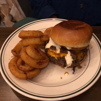 W Bar Bistro - Bistro burger and onion rings - Bars Near Me - Cincinnati, Ohio W Bar Bistro - Bistro burger and onion rings - Bars Near Me - Cincinnati, Ohio