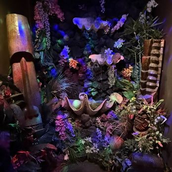 Tonga Hut - Entry photo spot - Hawaiian Near Me - Palm Springs, California Tonga Hut - Entry photo spot - Hawaiian Near Me - Palm Springs, California