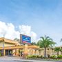 Photo of Howard Johnson by Wyndham Historic Lake Charles