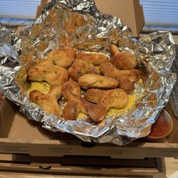 Giovanni's Pizza & Subs - Garlic Knots