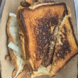 The Avenue Que and Kitchen - Chopped steak
