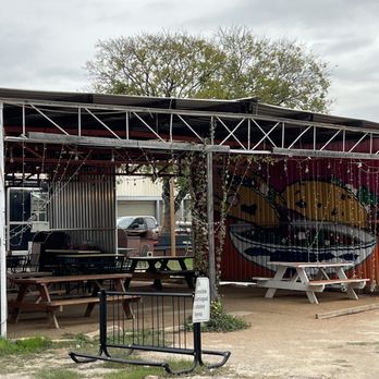 Jimmy's Big Burger - Dining area #1 - Food Trucks Near Me - Austin, Texas Jimmy's Big Burger - Dining area #1 - Food Trucks Near Me - Austin, Texas