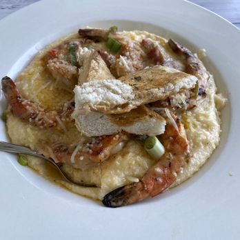 Monty’s Lighthouse - Shrimp and grits - Sports Bars Near Me - Montgomery, Texas