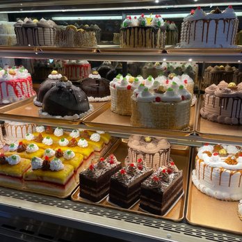 Azucar Cuban Bakery & Cafe - Cakes - Cuban Near Me - Houston, Texas