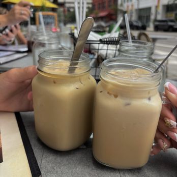 Chez Faby - Caramel Ice Iced Caramel Latte - French Near Me - Tampa, Florida