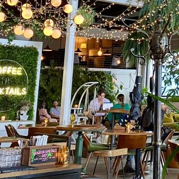 Parlor Public House - Coffee & Tea Near Me - Indianapolis, Indiana
