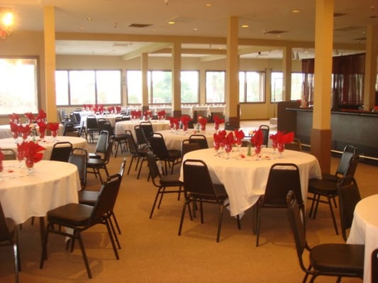 Peoria Pines Golf & Restaurant by null
