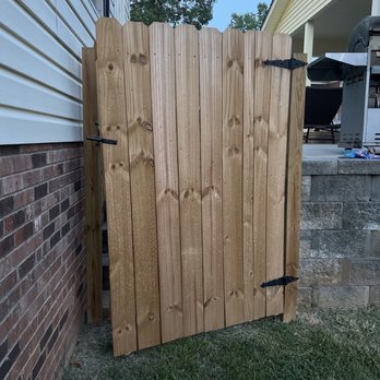 Breakfield Fencing - Not lined up, won't shut unless I physically pick it up. In even. Leaning. - Fences & Gates Near Me Breakfield Fencing - Not lined up, won't shut unless I physically pick it up. In even. Leaning. - Fences & Gates Near Me