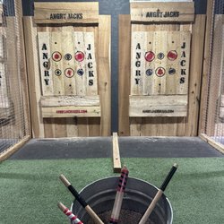 Angry Jack’s Axe Throwing Club - Axe throwing lane