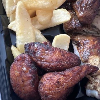 Sardi's Pollo A La Brasa - It's hard   Almost feels like it's food they didn't sell yesterday   Don't go there  Employees are mean as well - Peruvian Near Me - Langley Park, Maryland