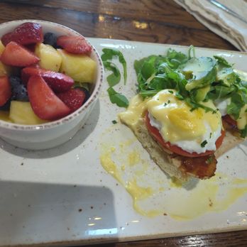 First Watch - Spinach eggs benedict with fruit - Breakfast & Brunch Near Me - Mesa, Arizona First Watch - Spinach eggs benedict with fruit - Breakfast & Brunch Near Me - Mesa, Arizona