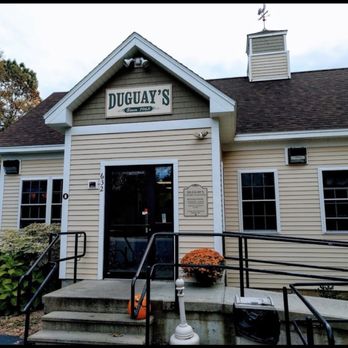 Duguays Chicken & Seafood - Outside - Seafood Near Me - Gardner, Massachusetts