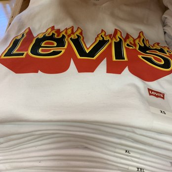 Levi’s Outlet Store - Women's Clothing Near Me - Commerce, California Levi’s Outlet Store - Women's Clothing Near Me - Commerce, California