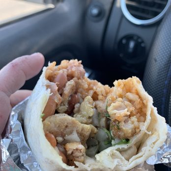 Los Taqueritos - Chicken burrito - Food Trucks Near Me - Stockton, California