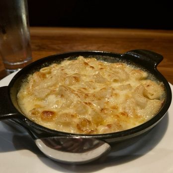 Doc B's Restaurant + Bar - Iron Skillet Mac and Cheese - New American Near Me - Austin, Texas