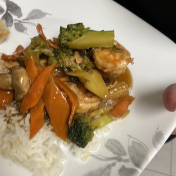 Hunan by the Falls - Chinese Near Me - Chagrin Falls, Ohio Hunan by the Falls - Chinese Near Me - Chagrin Falls, Ohio