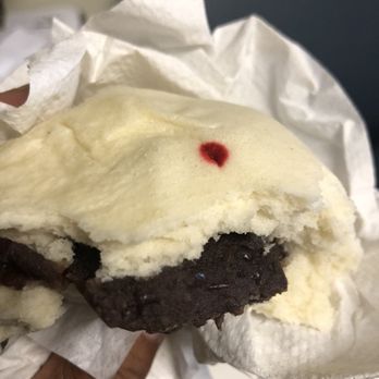 Chun Wah Kam - Ugh! Nothing like expecting a bite or original Manapua and actually taking a bite of the bean paste one. - Chinese Near Me - Aiea, Hawaii Chun Wah Kam - Ugh! Nothing like expecting a bite or original Manapua and actually taking a bite of the bean paste one. - Chinese Near Me - Aiea, Hawaii
