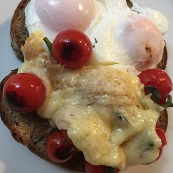 Oliver's Village Cafe - Coffee & Tea Near Me - London, XGL