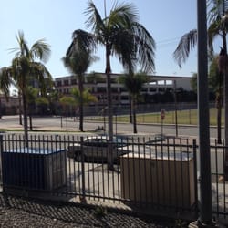 Willow Blue Line Station