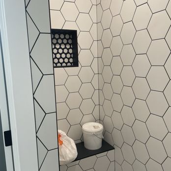 Wilcox Custom Homes - Master shower - Tiling Near Me Wilcox Custom Homes - Master shower - Tiling Near Me