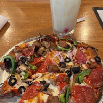 Old Chicago Pizza + Taproom - chicago 7 pizza - American Near Me - EDEN PRAIRIE, Minnesota Old Chicago Pizza + Taproom - chicago 7 pizza - American Near Me - EDEN PRAIRIE, Minnesota